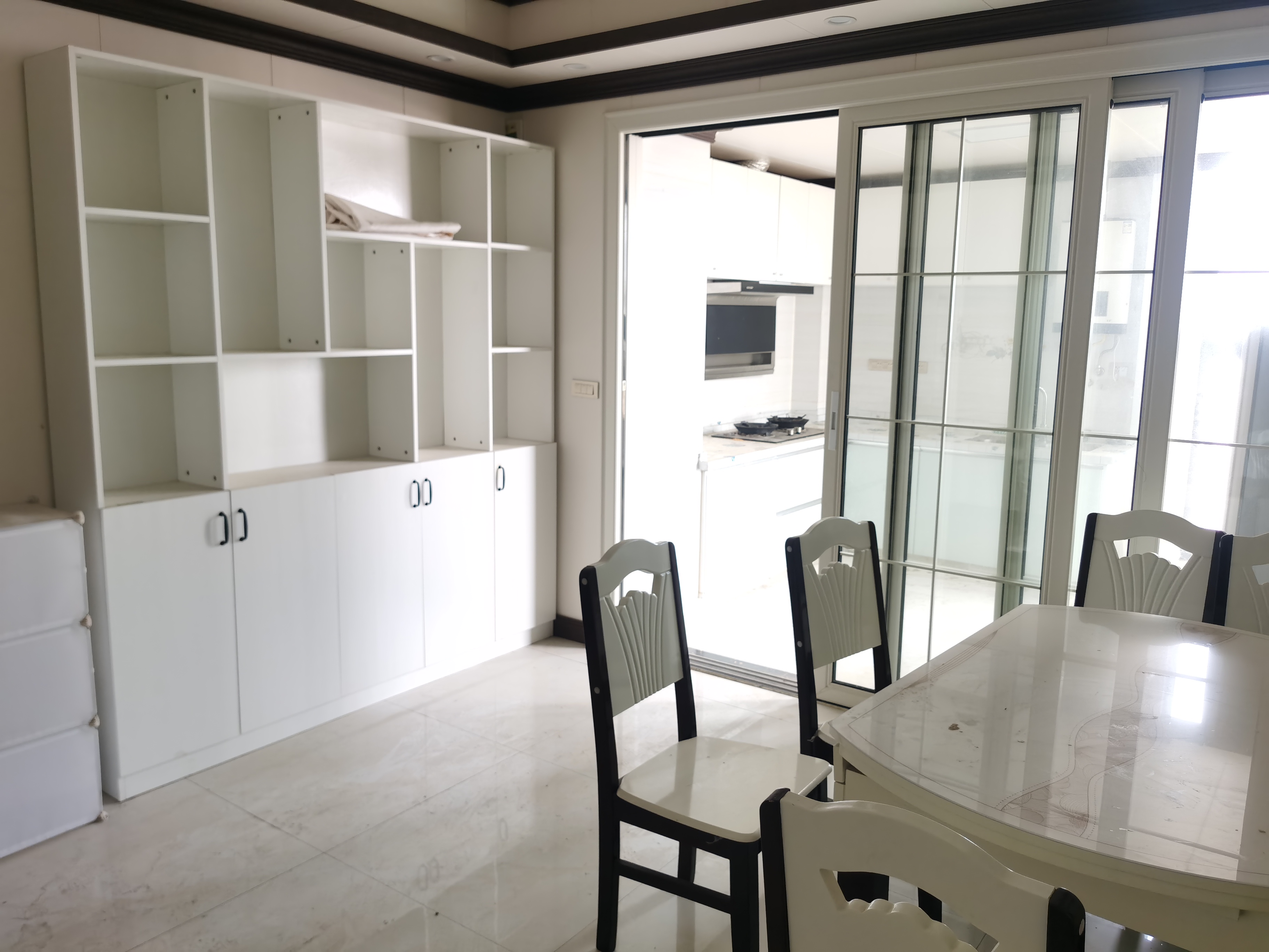 沃尔玛旁边南国明珠还建房三房出租