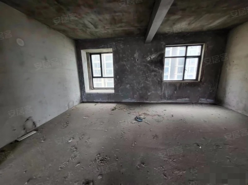 344，捡漏捡漏！城南，新城壹号，电梯好楼层12楼，边户，单嫁只要4500，