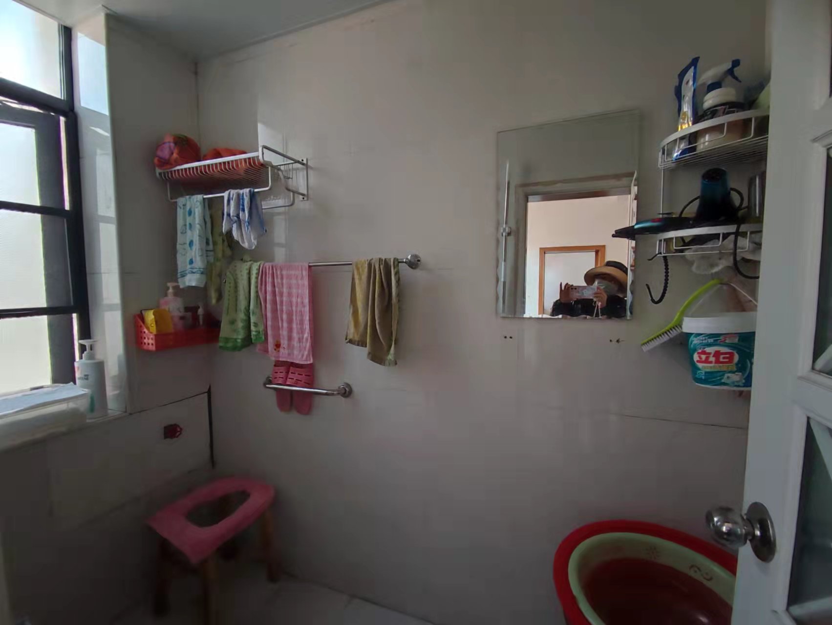 老八中旁水利局宿舍精装修3房采光好步梯4楼可以贷款方便看房