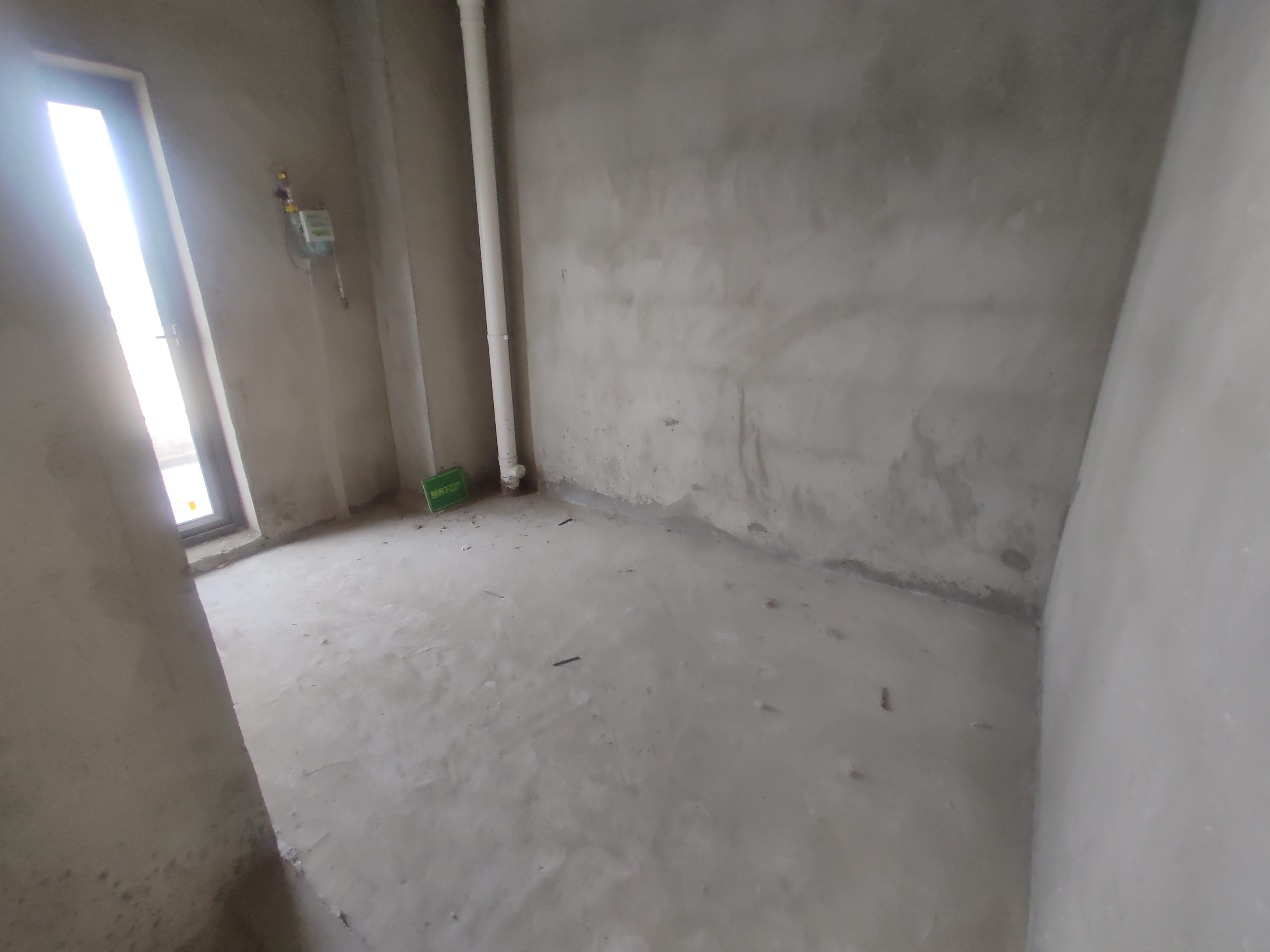 荣怀毛坯三房小区自带XUE校楼层是中间的诚意出售看房方便