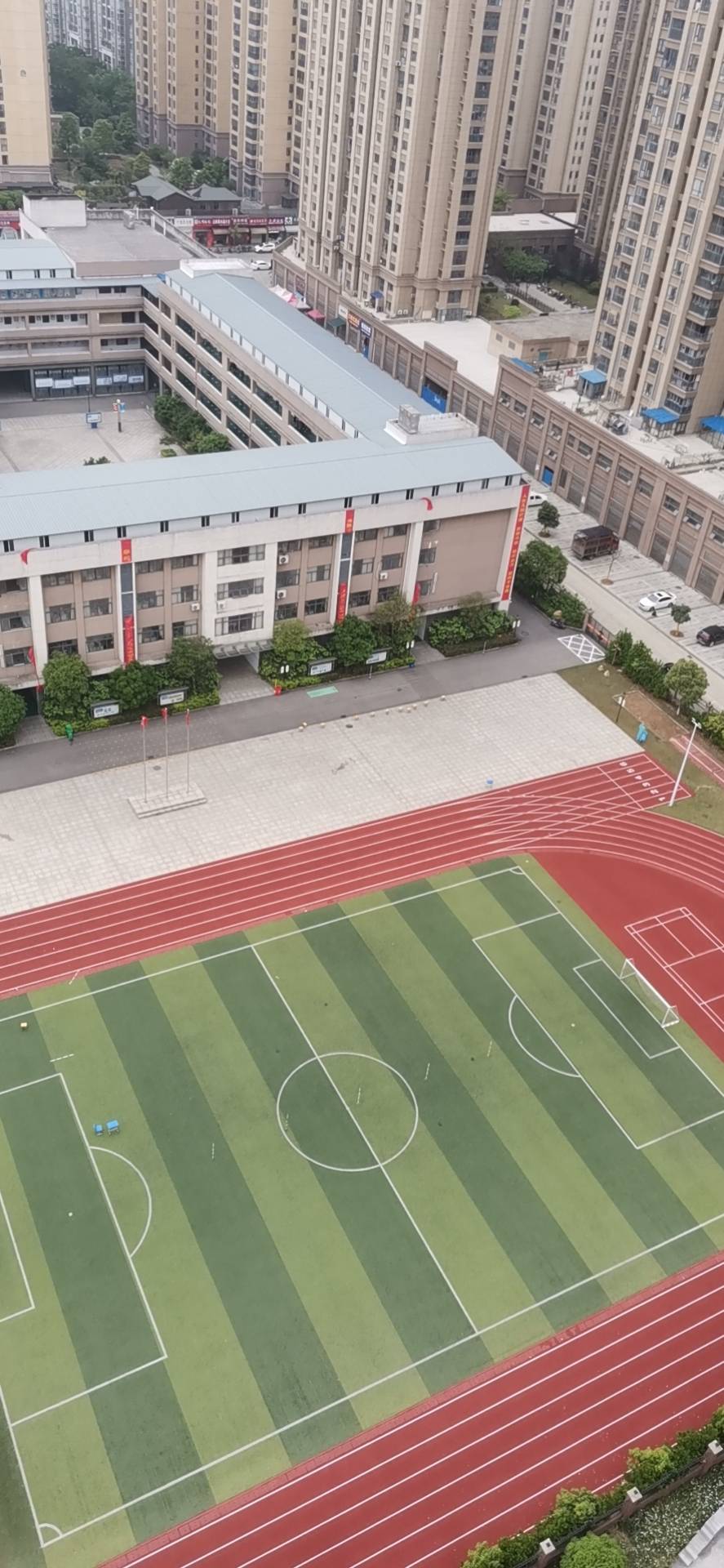 新三中旁还建房精装修好楼层急卖