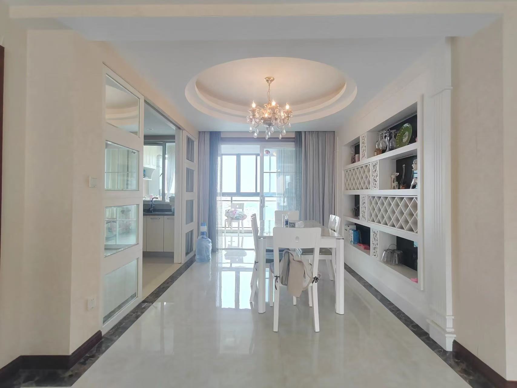 城南，紫金城，全屋品牌家具，带暖气片。单价4千多，好楼层，证满二