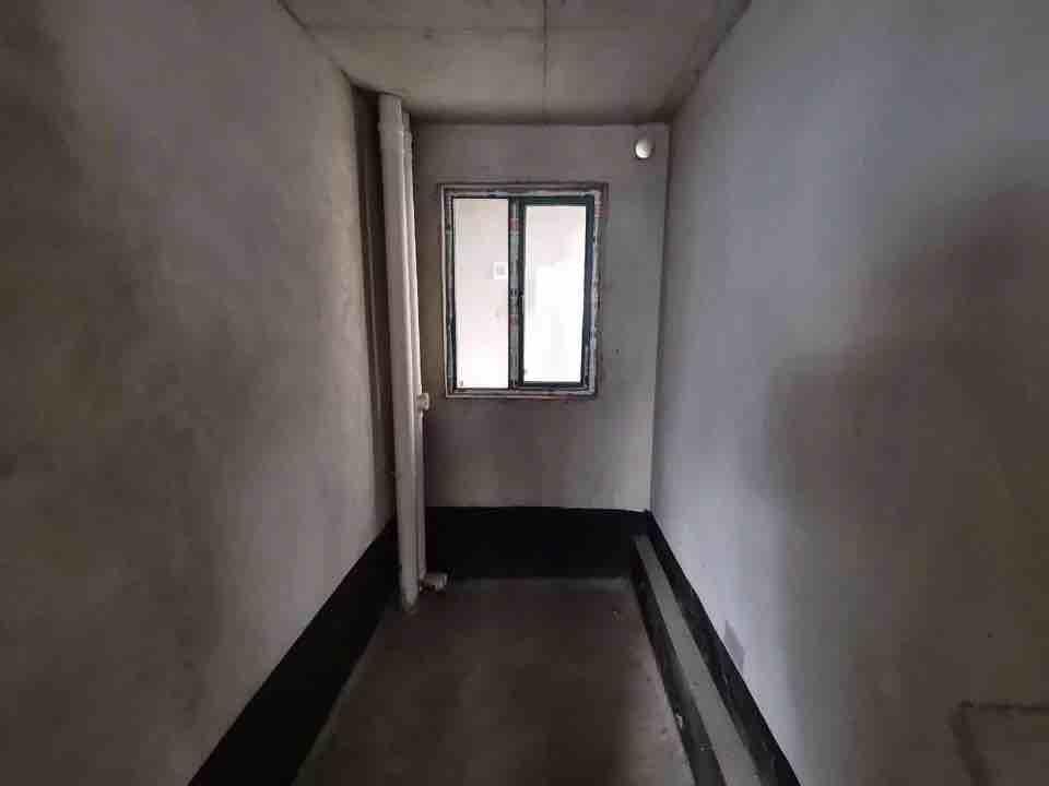 业主急售，城南新城壹号，单价5200，中间楼层，速度捡漏