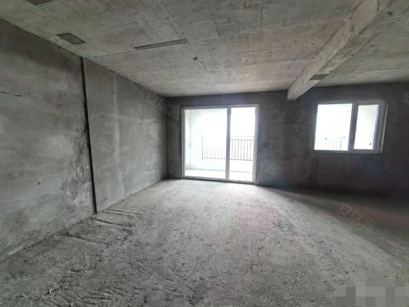 359，捡漏，城南小高层，交投满庭春，电梯好楼层15楼，单价3900元，大阳台