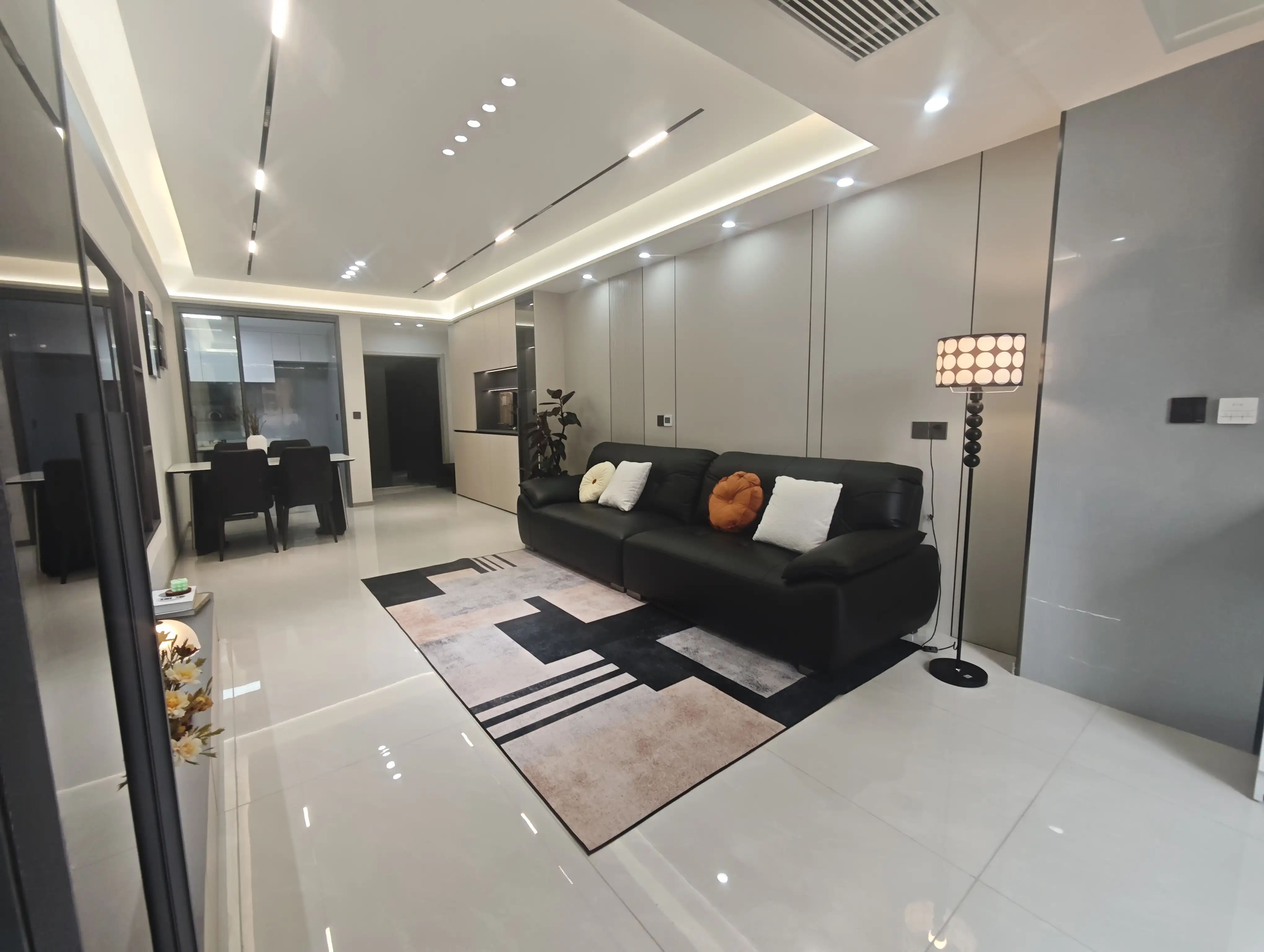 城南，沔阳天泽园，精装三房两卫，全新装修，证满二，诚心出售