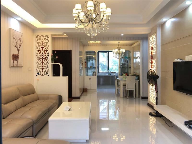 急售绿地华庭绿化覆盖大 的生活品质室内装修好证满两年过户费低