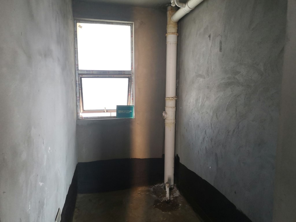 城东绿洲新城电梯毛坯大三房多功能户型证满二