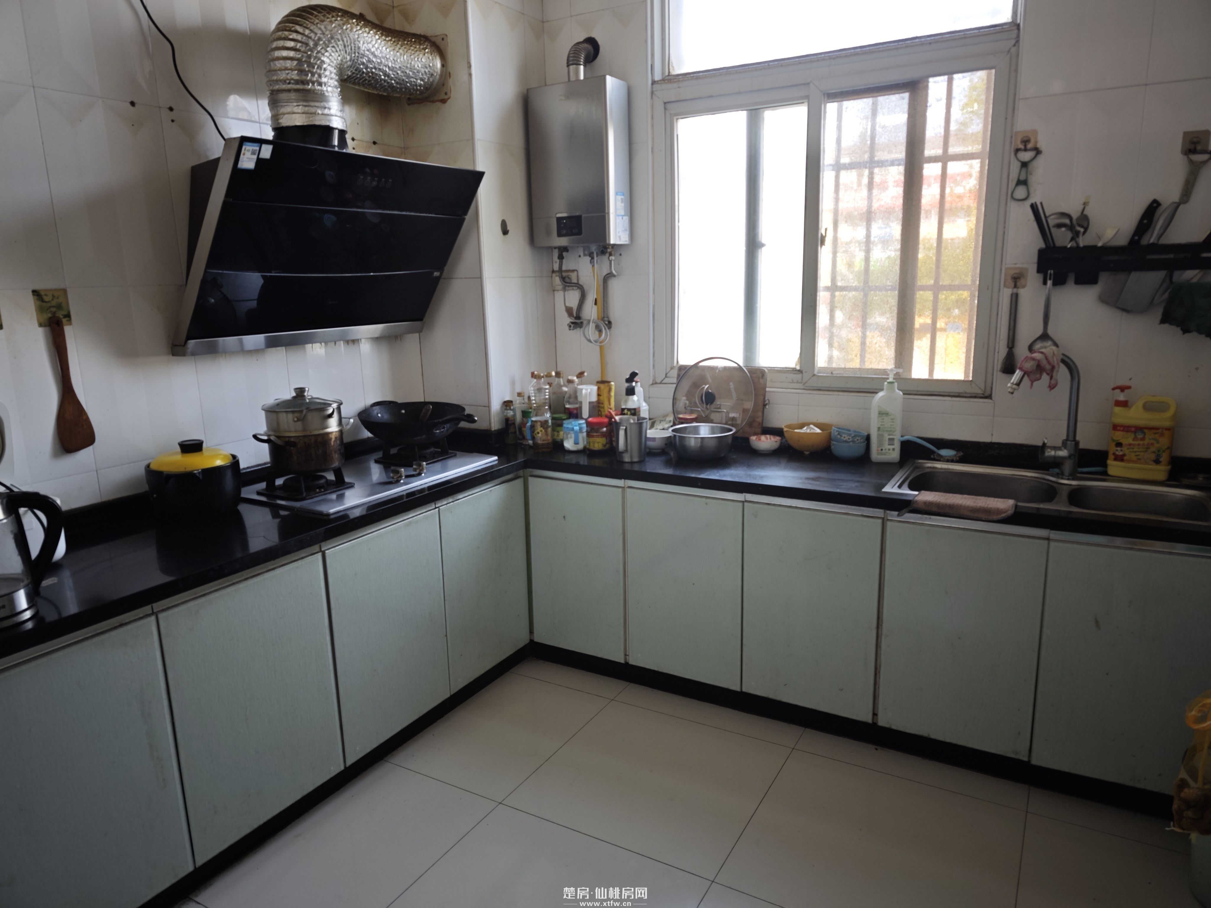 荆洪花园厅室房出售（紧临沔中、实验二小大洪校区）