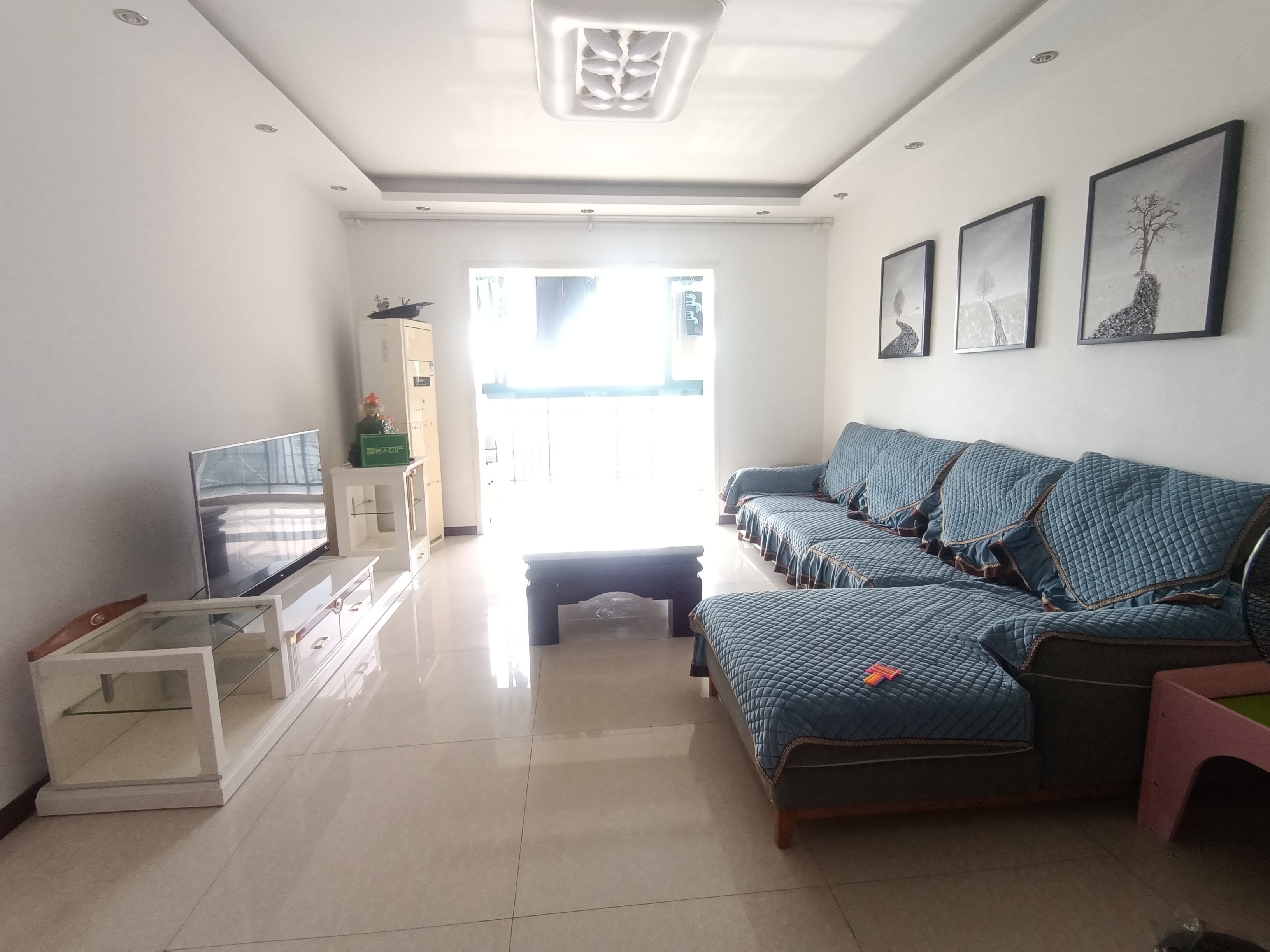 时代广场  车站旁   精装三房 下楼菜场方便狠  诚意出售