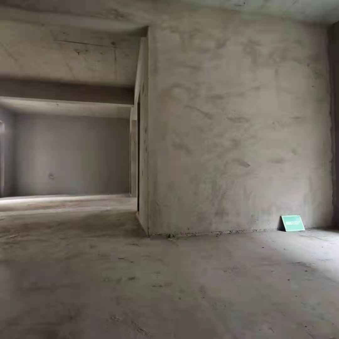 环球 毛坯三房 户型方正 老城区 交通生活便利 商业城市！