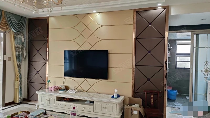 336，城南，御台公馆，精装3房2卫，好楼层，保养好，拎包即住！南北通透