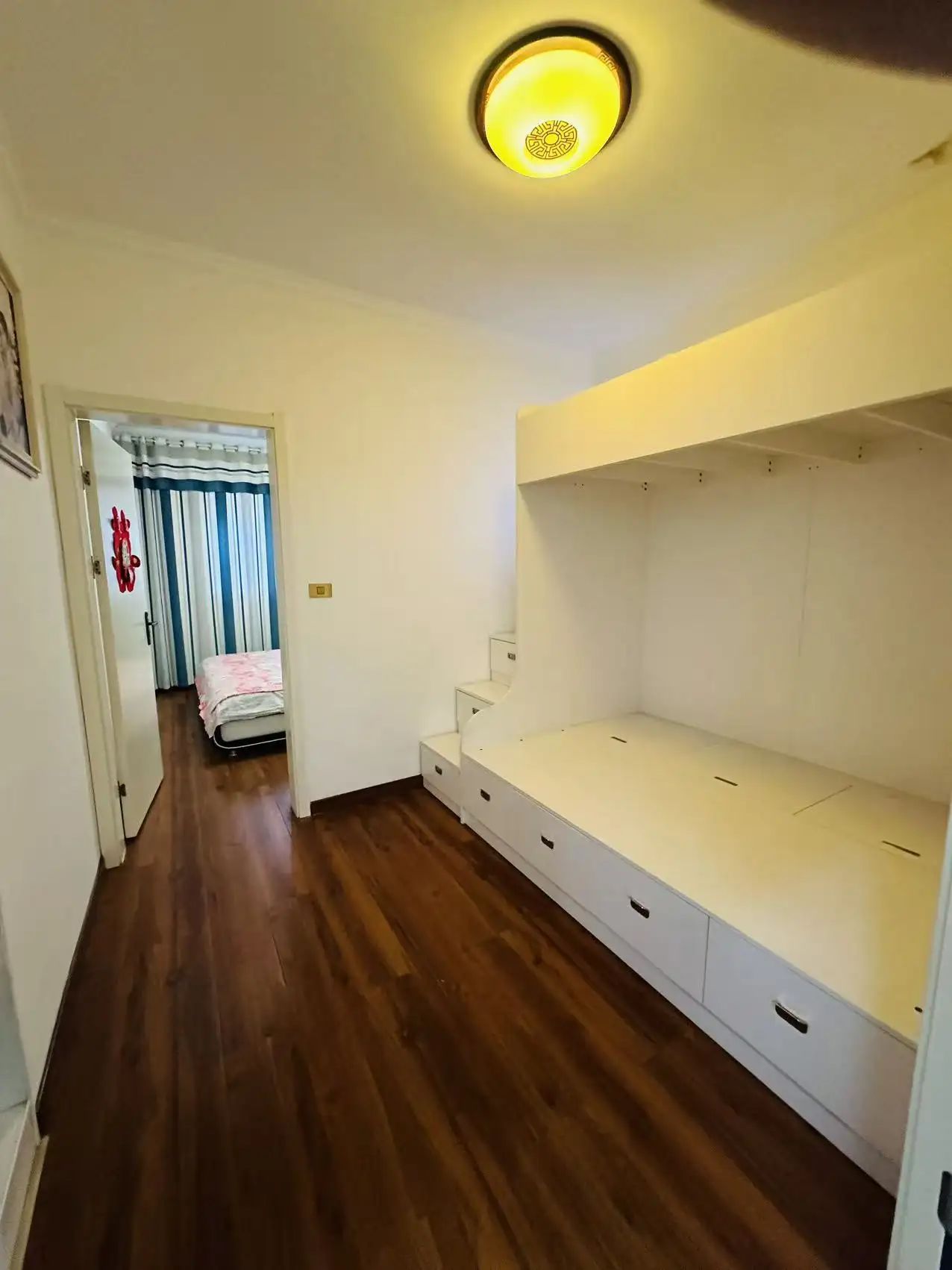 捡漏，城西，满庭春，9成新，带供暖，精装三房，证满二