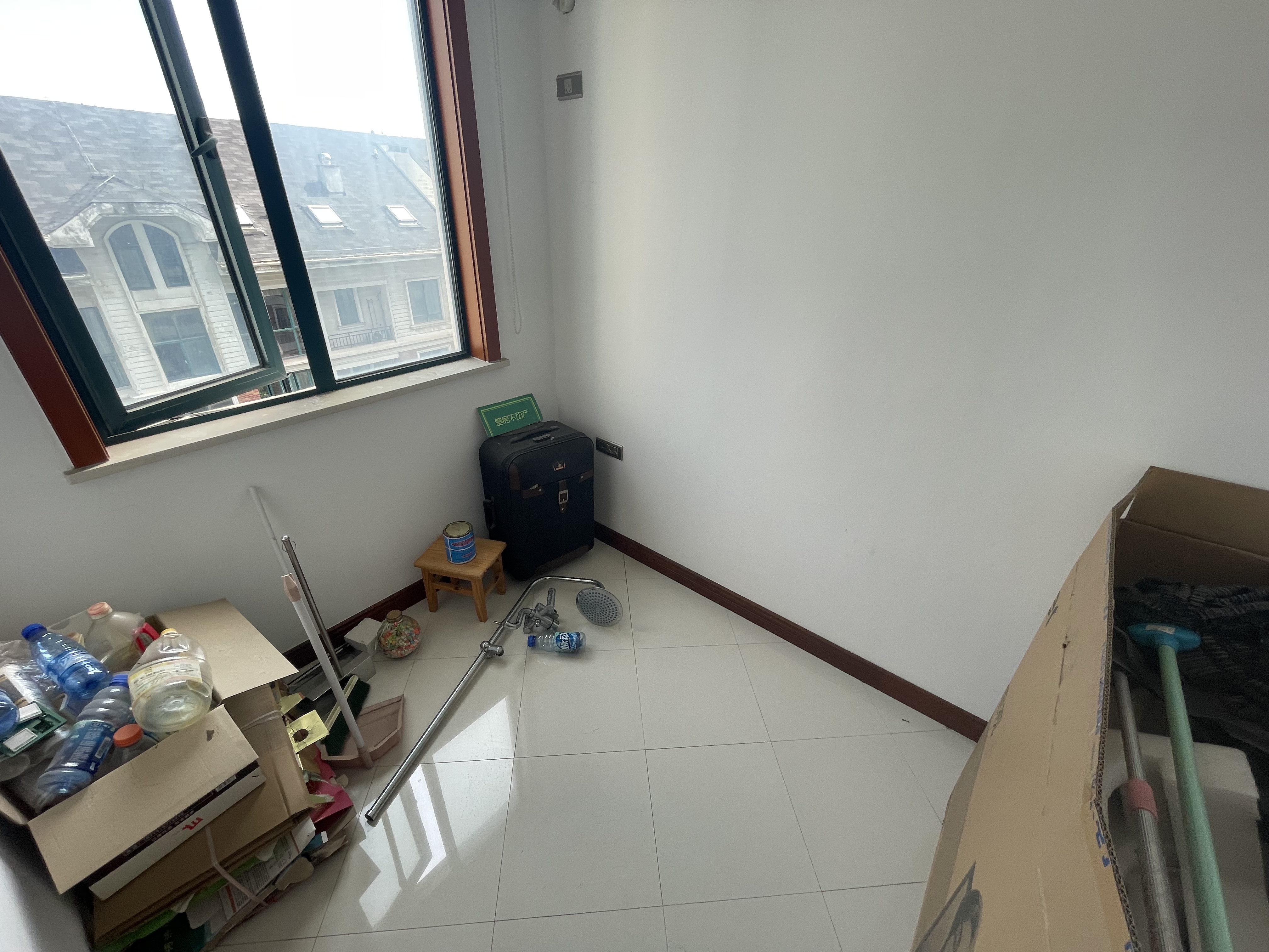 德政金园电梯四房装修没怎么住南北阳台通风很好看房预约