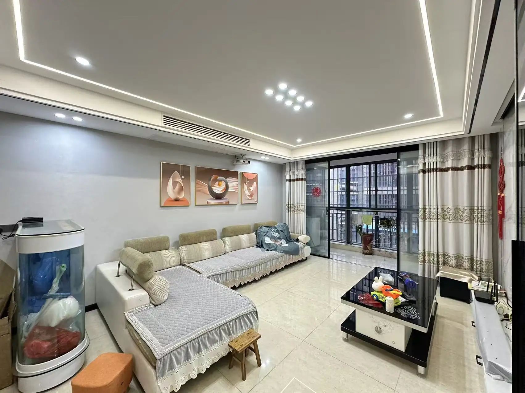 捡漏，江滩公园附近，步梯3楼，成色新，精装三房，南北双阳台，证满二