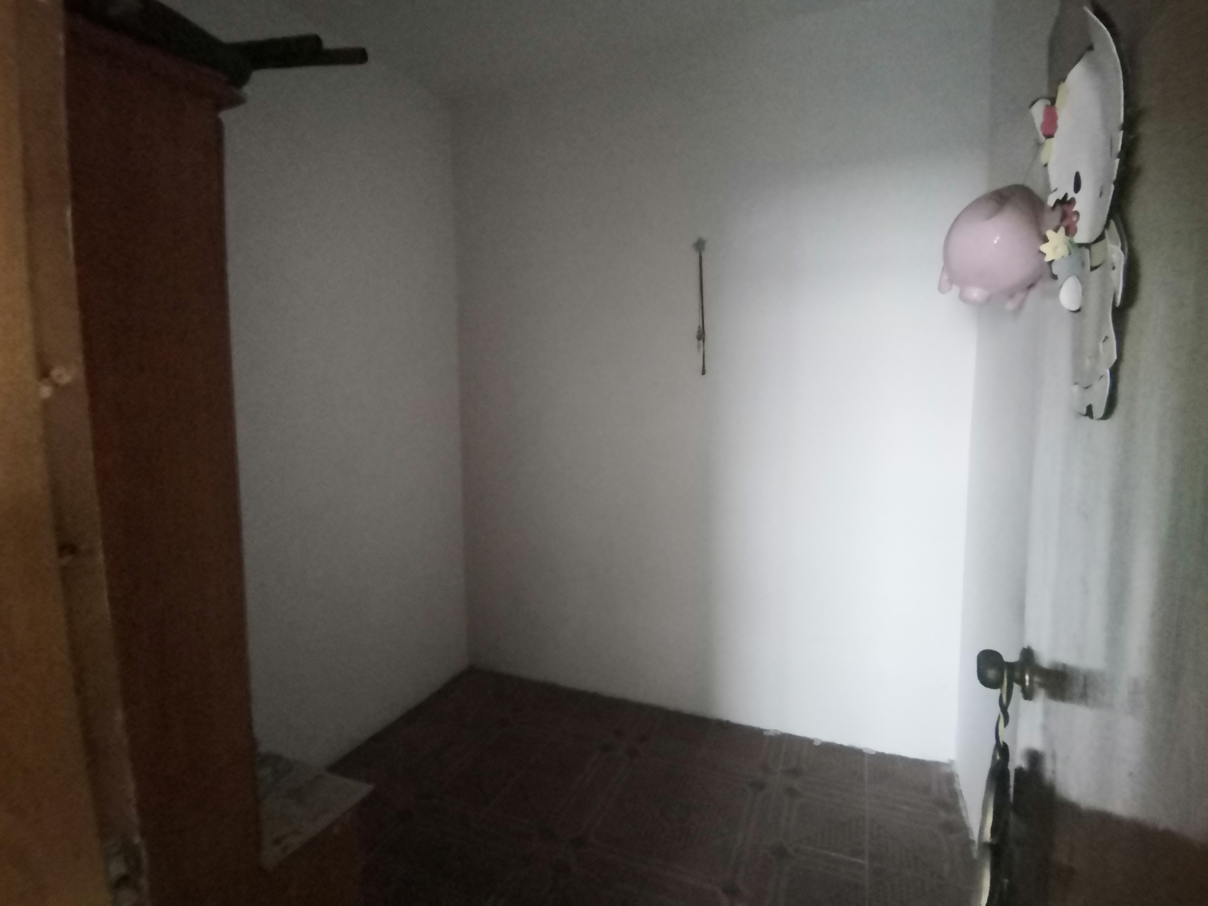 新八中附近开发区宿舍四房两厅一卫