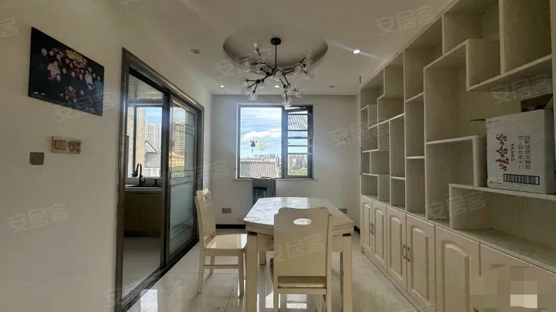 捡漏，城南，南国明珠，精装4房，单价4字头。诚心出售