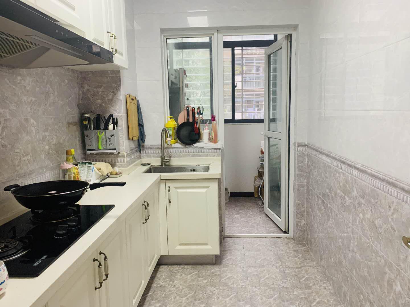 世纪雅园步梯精装大三房拎包入住 仙桃 