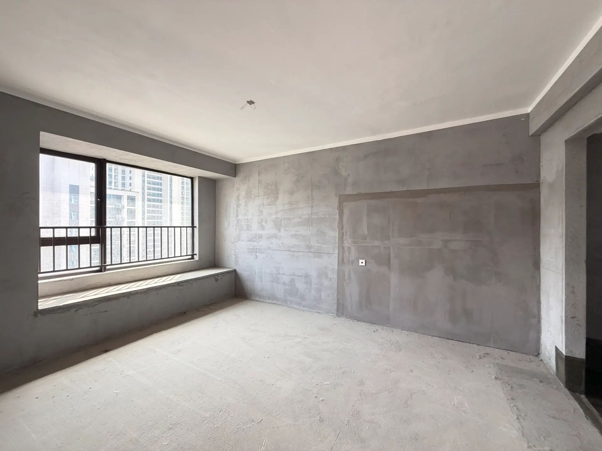 城南，吾悦广场，包满二，带车位，双阳台户型，电梯好楼层