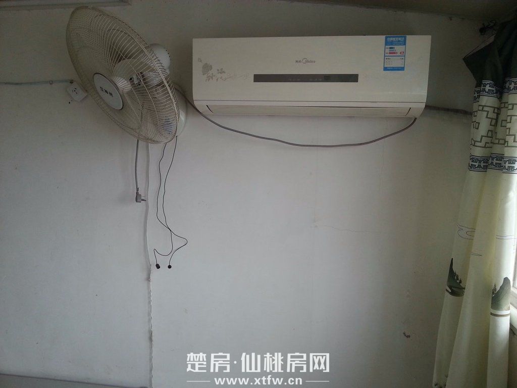 复州花园大2房出租