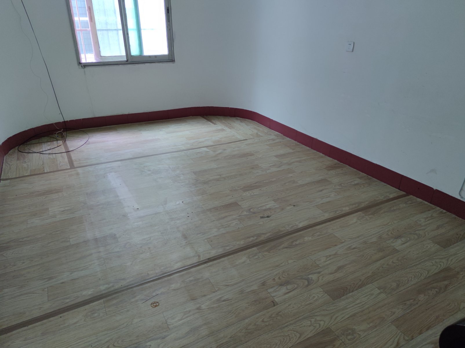 新客运站旁烟草路三层私房，证在手，满二