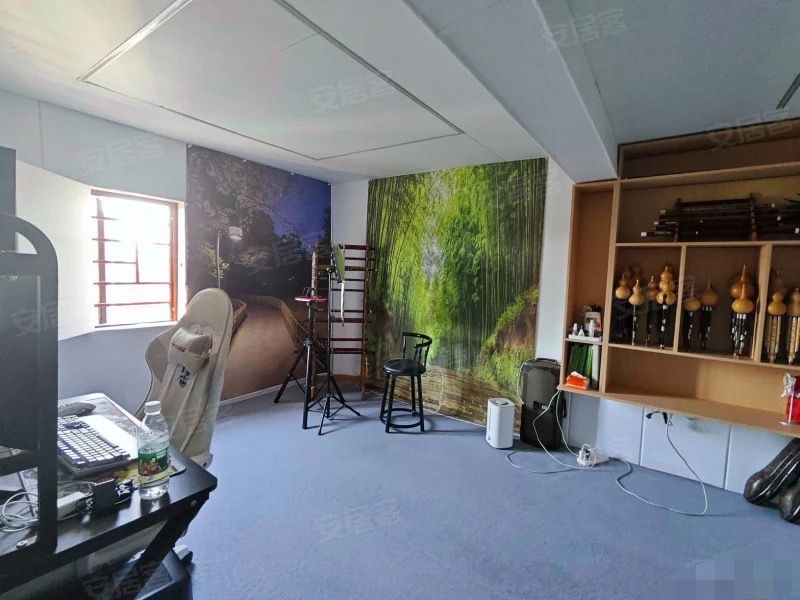 273，捡漏，亏本急售，新八中附近，电梯小高层，精装复式楼，产证130平，实得170平，精装5房2卫