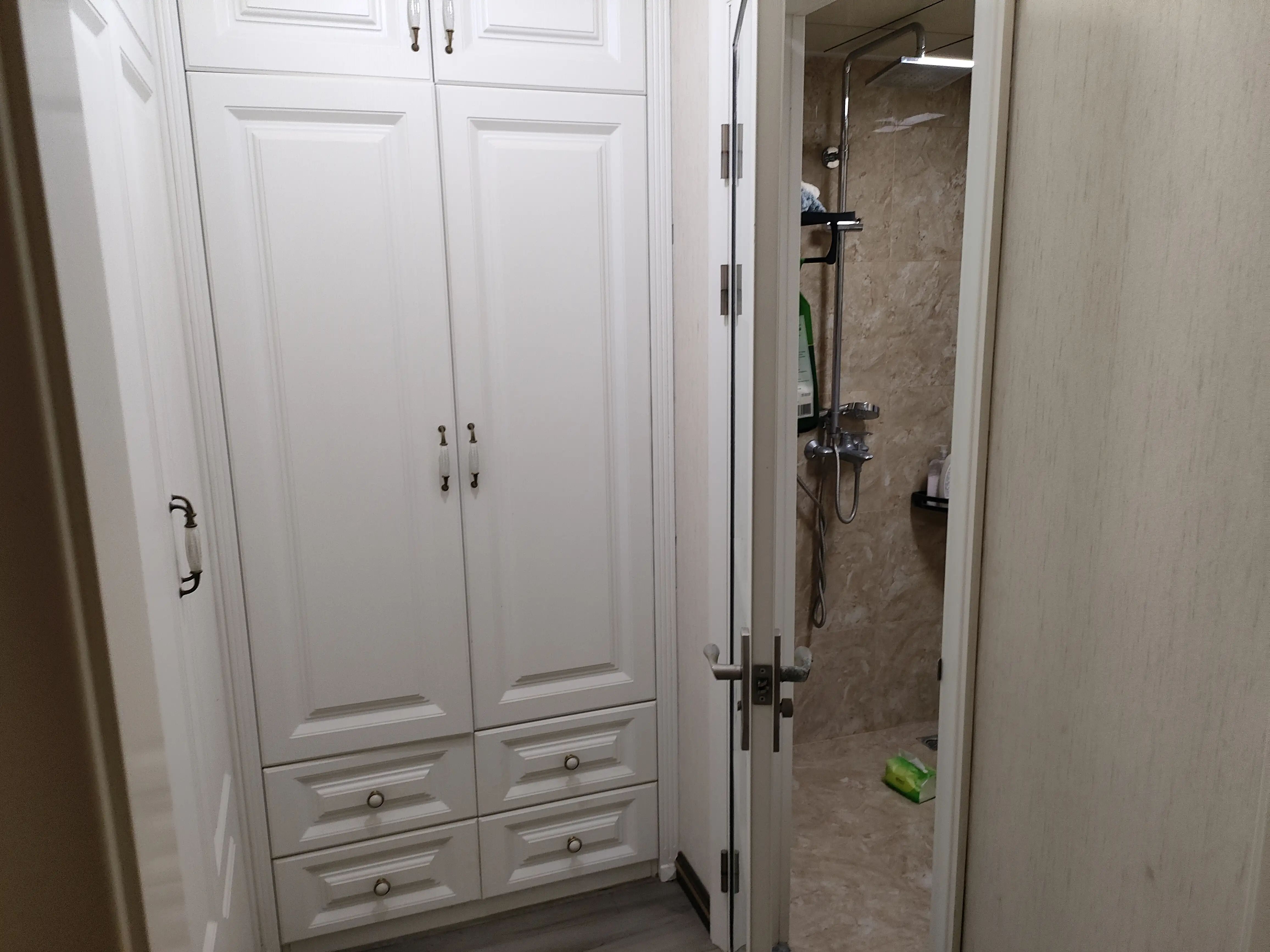 城南，新城五期，电梯洋房，好楼层5楼，精装3房2卫，证满二