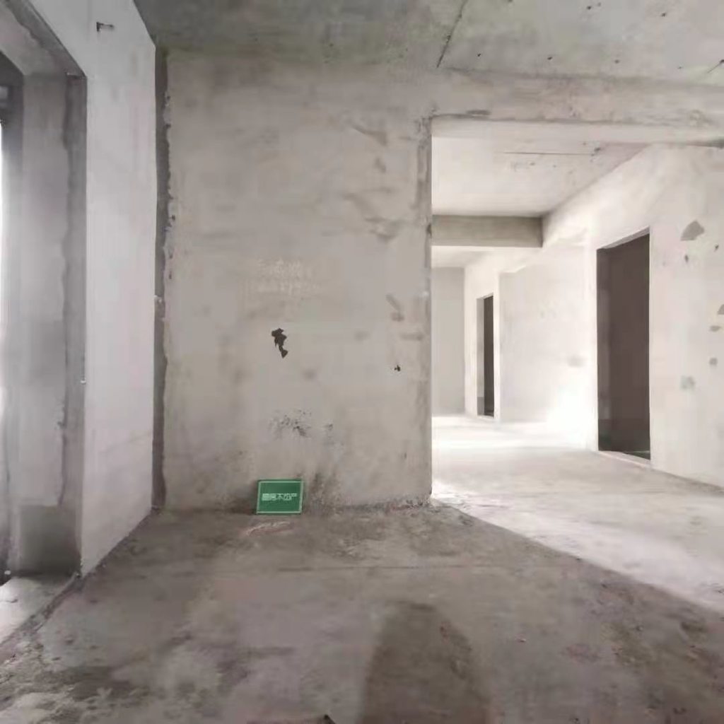 环球广场毛坯三房户型好看房方便