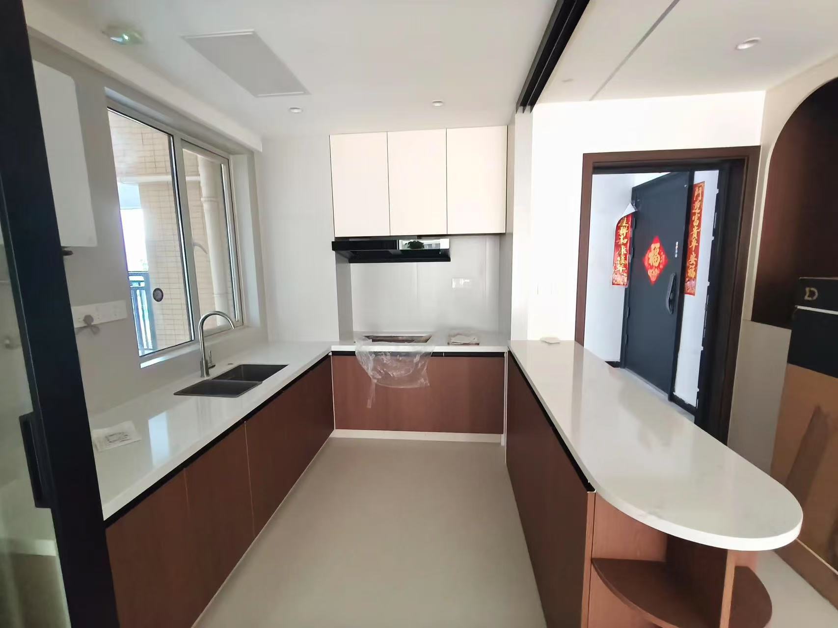 城南，新城名都，全新精装三房两厅两卫，朝阳三小三中书包，证满二