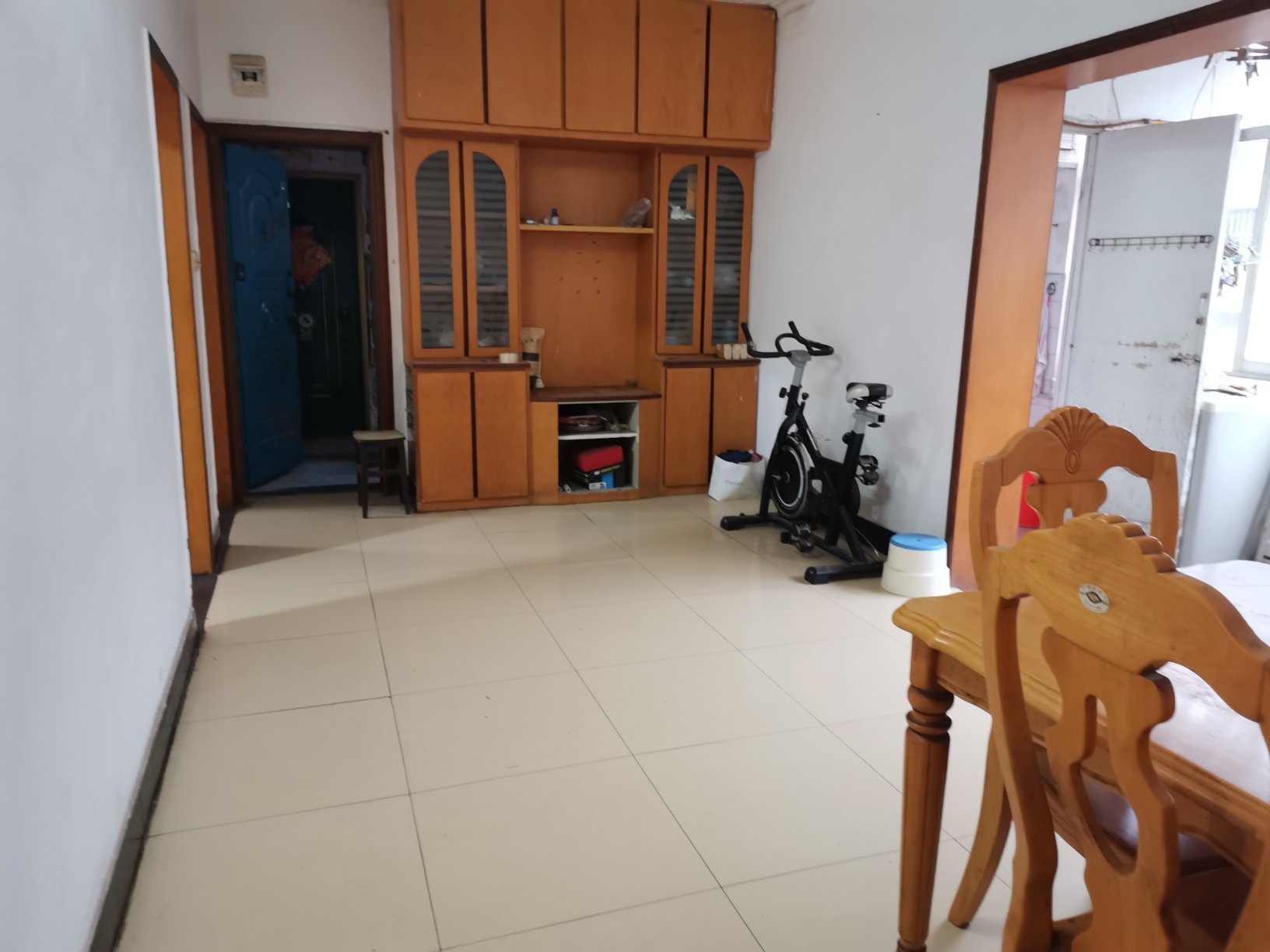 城东水产楼四中正对面步梯4楼3房带一书房支持按揭