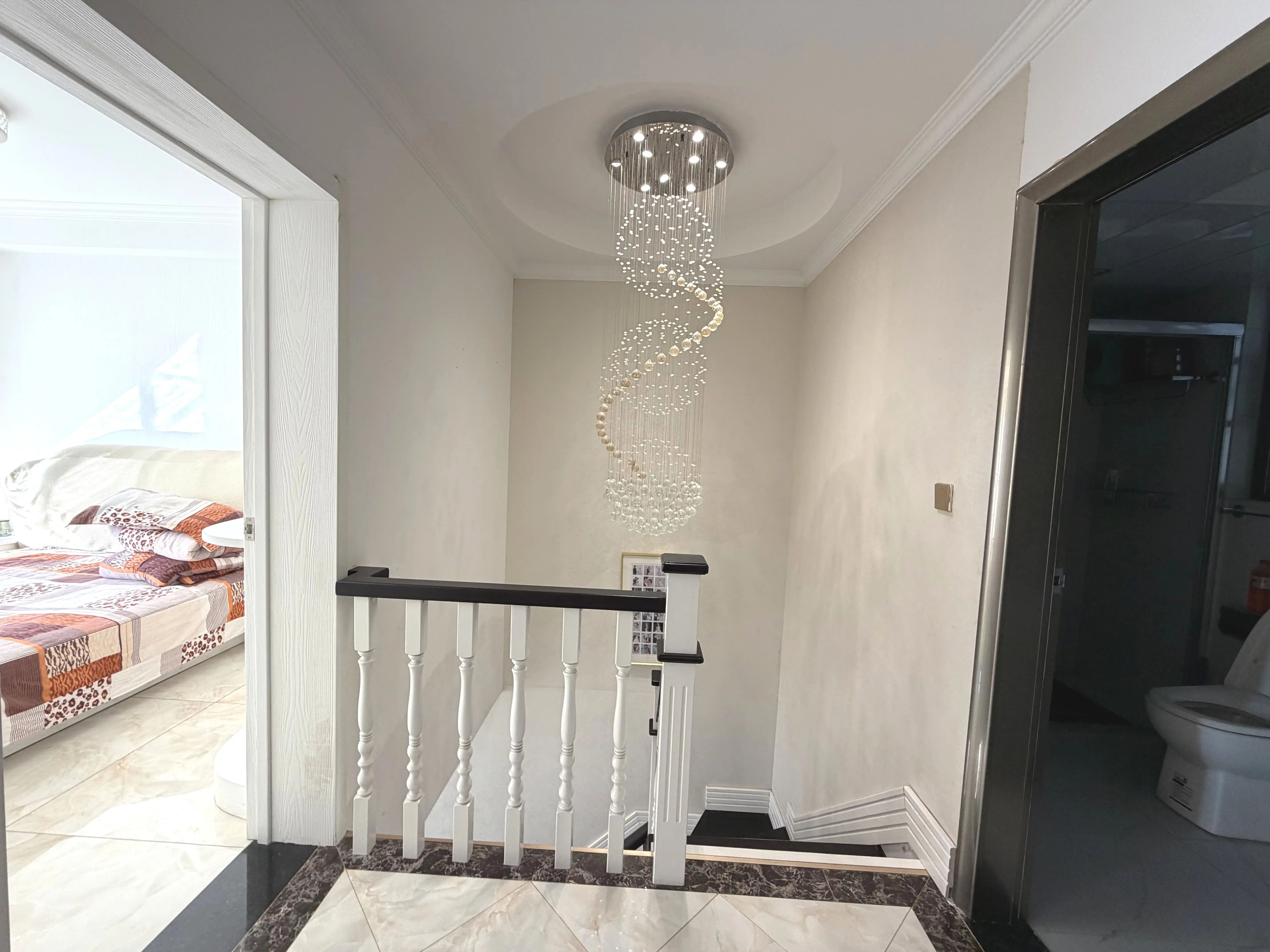 捡漏，城南，颐和公馆，业主自住婚房，中间好楼层，复式精装三房两卫，，证满二