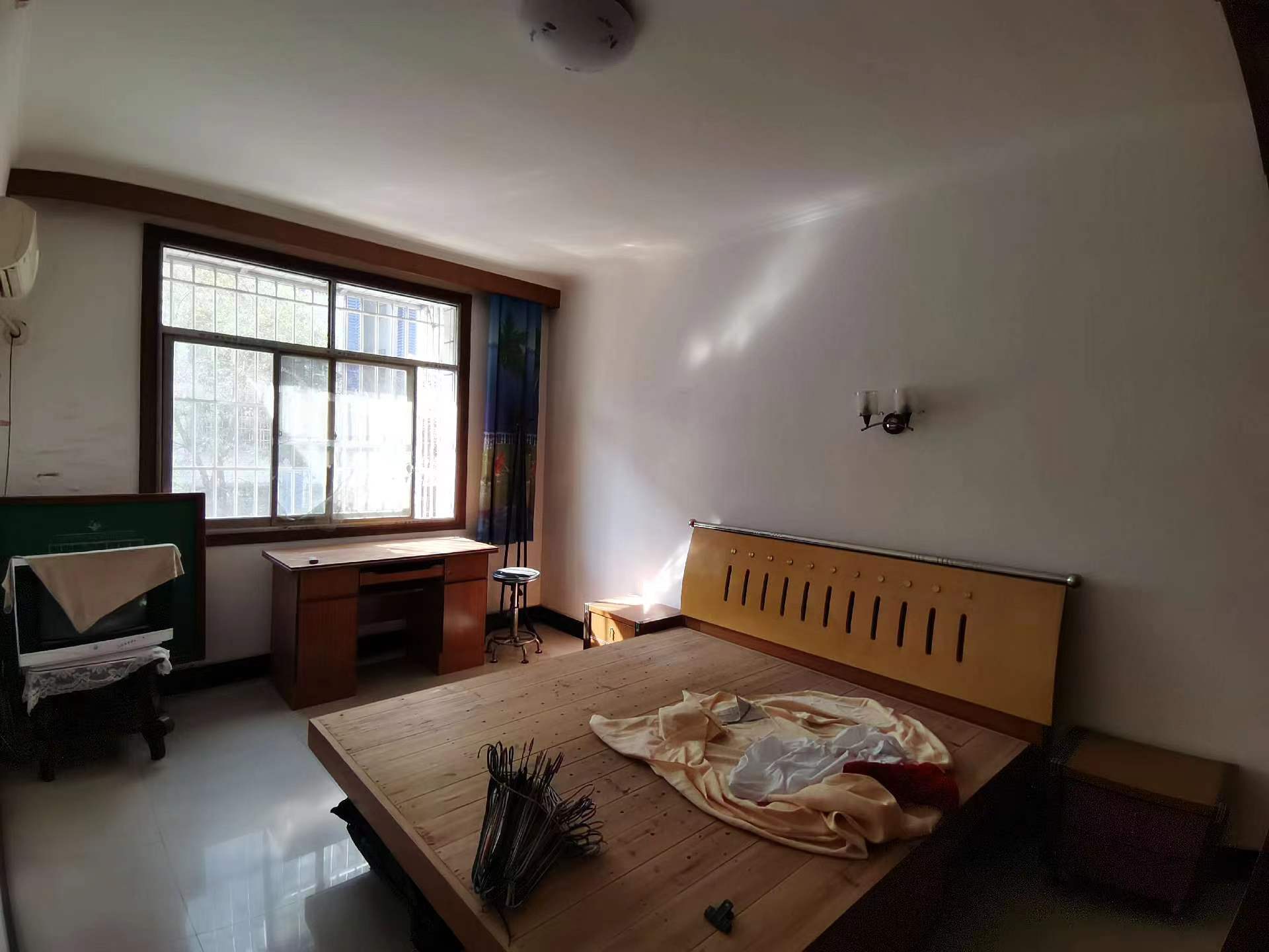 老城区环球对面楚珠花苑装修大三房好楼层