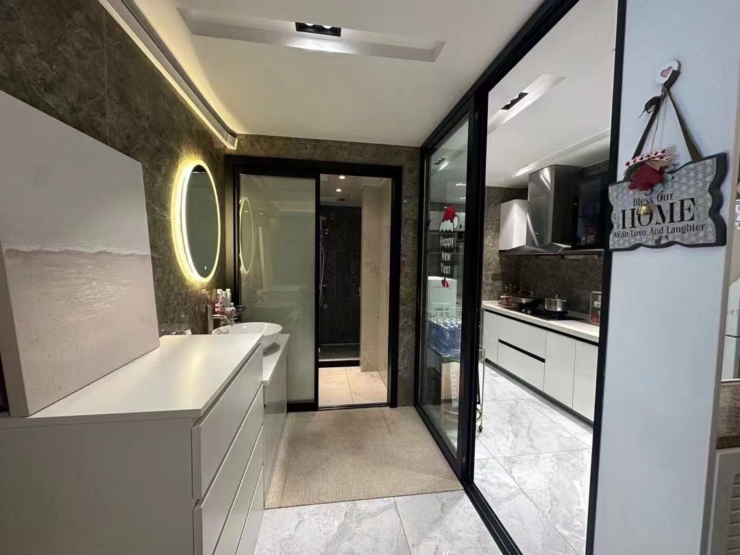 2，业主诚意出售，单价5300，包过户，御台公馆，精装两房，全屋中央空调，暖气片