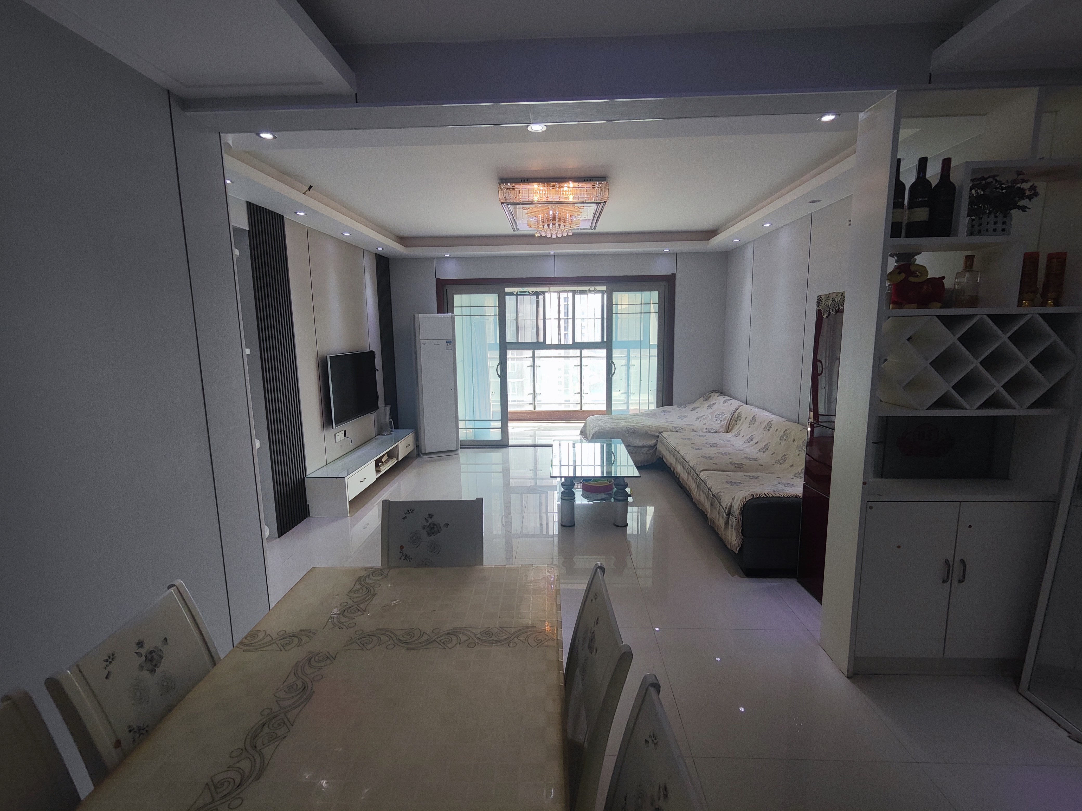 福星城精装三房保养的很好好楼层业主诚心卖看房方便