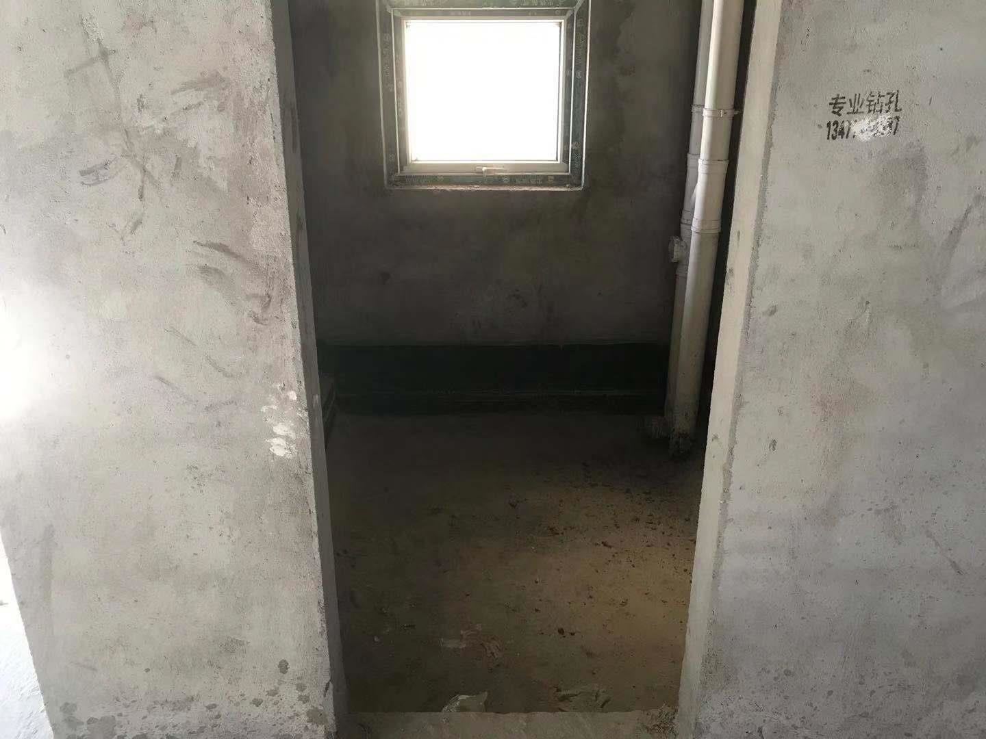 元泰未来城房东忍痛甩卖好楼层小区环境优雅诚意出售！