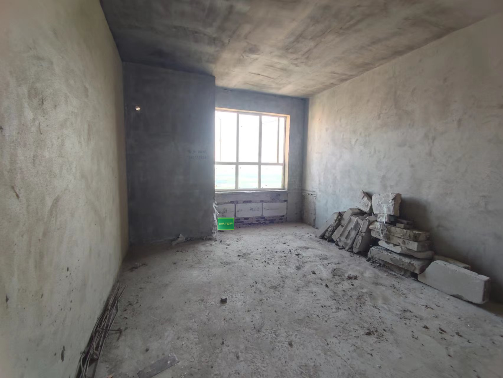 沔阳清华园 大4房 带车位 南北通透 北面看孩子教室 南面看河景