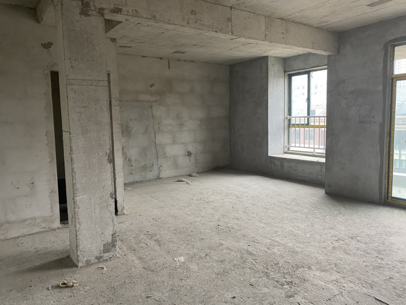 新城壹号五期花园洋房，采光好无遮挡