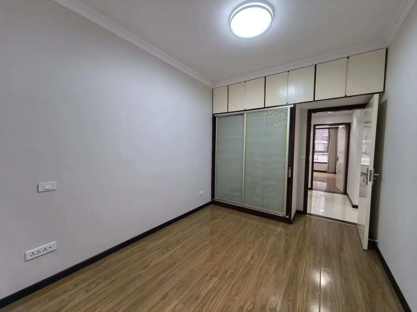 降价了，诚心出售，城南，金诚花园，精装3房，南北通透，证满二