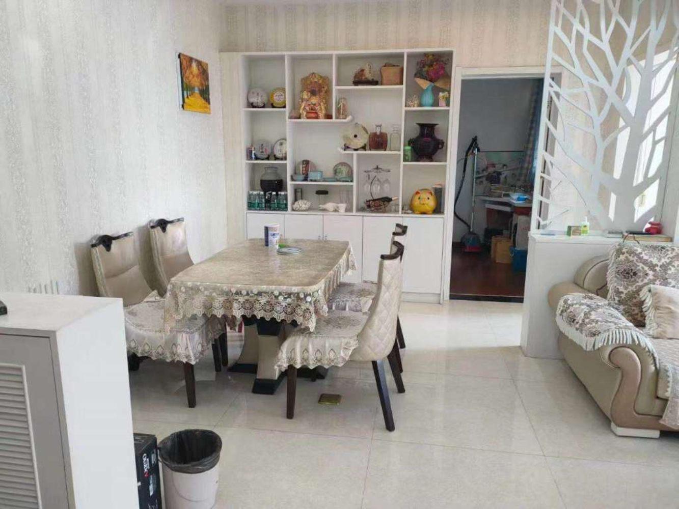 御台公馆98平精装修，看房提前预约