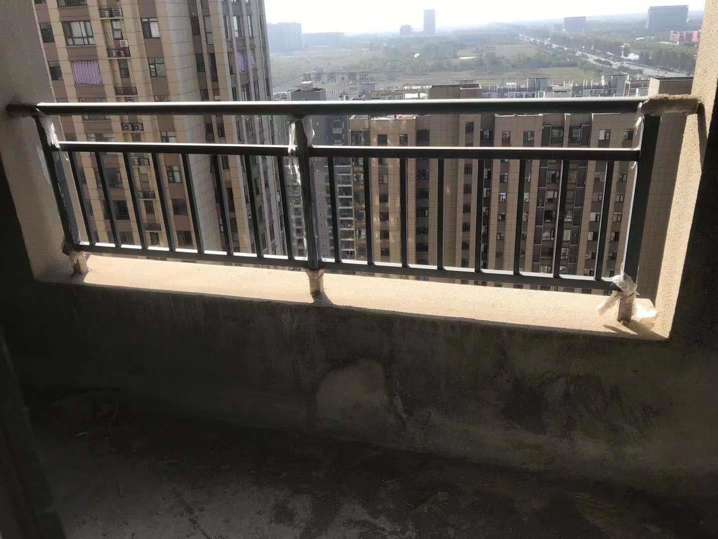 元泰未来城房东忍痛甩卖好楼层小区环境优雅诚意出售！