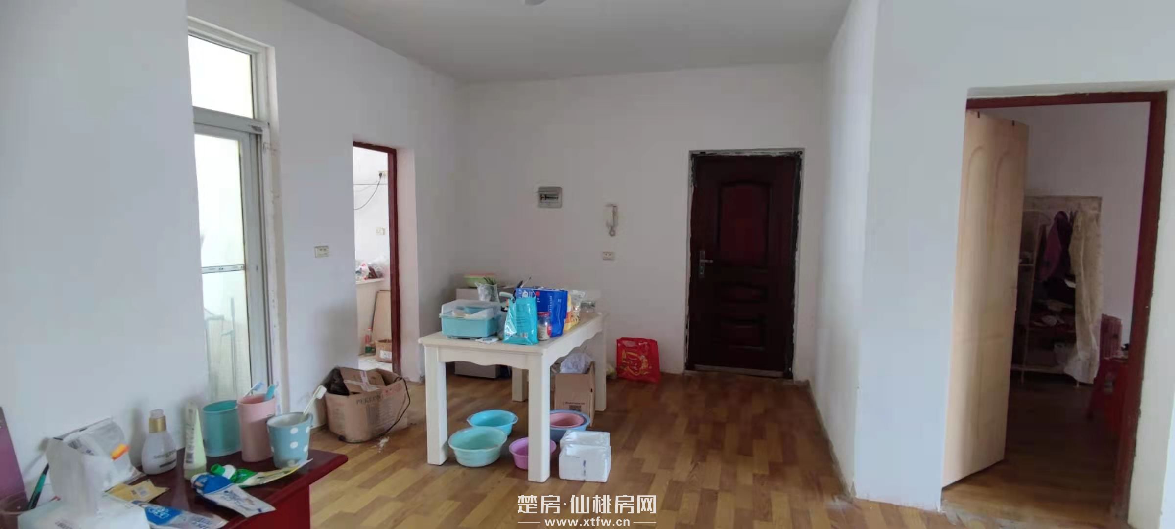 真实房源，房主诚意直售！简装房，赠送阁楼，自带幼儿园，可电话预约，线下看房。