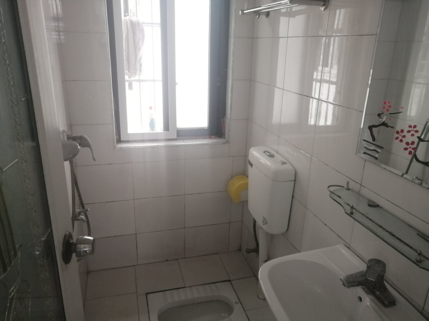 沔中对面装修两房，陪读非常好