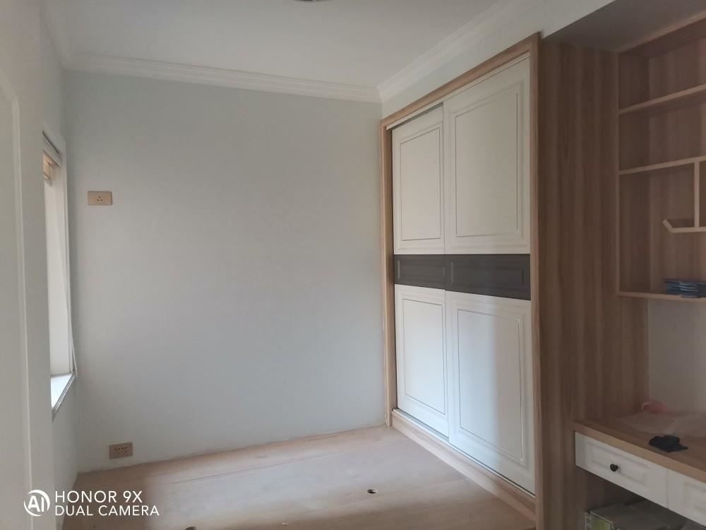 满庭春全新精装大2房未住过现诚心出售证满两年可贷款