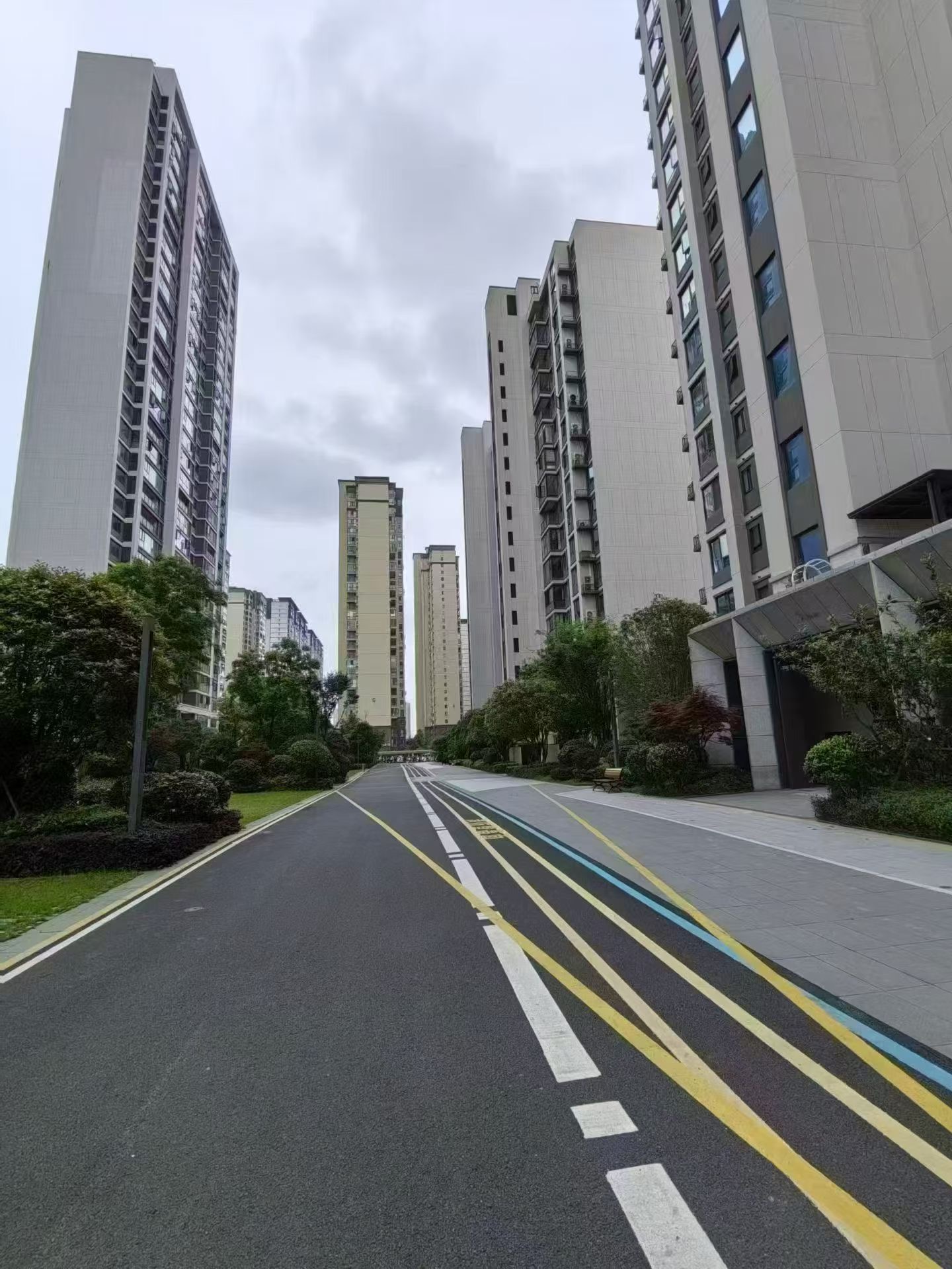 城南，吾悦广场，纯边户，现房，好楼层6楼，单价5900