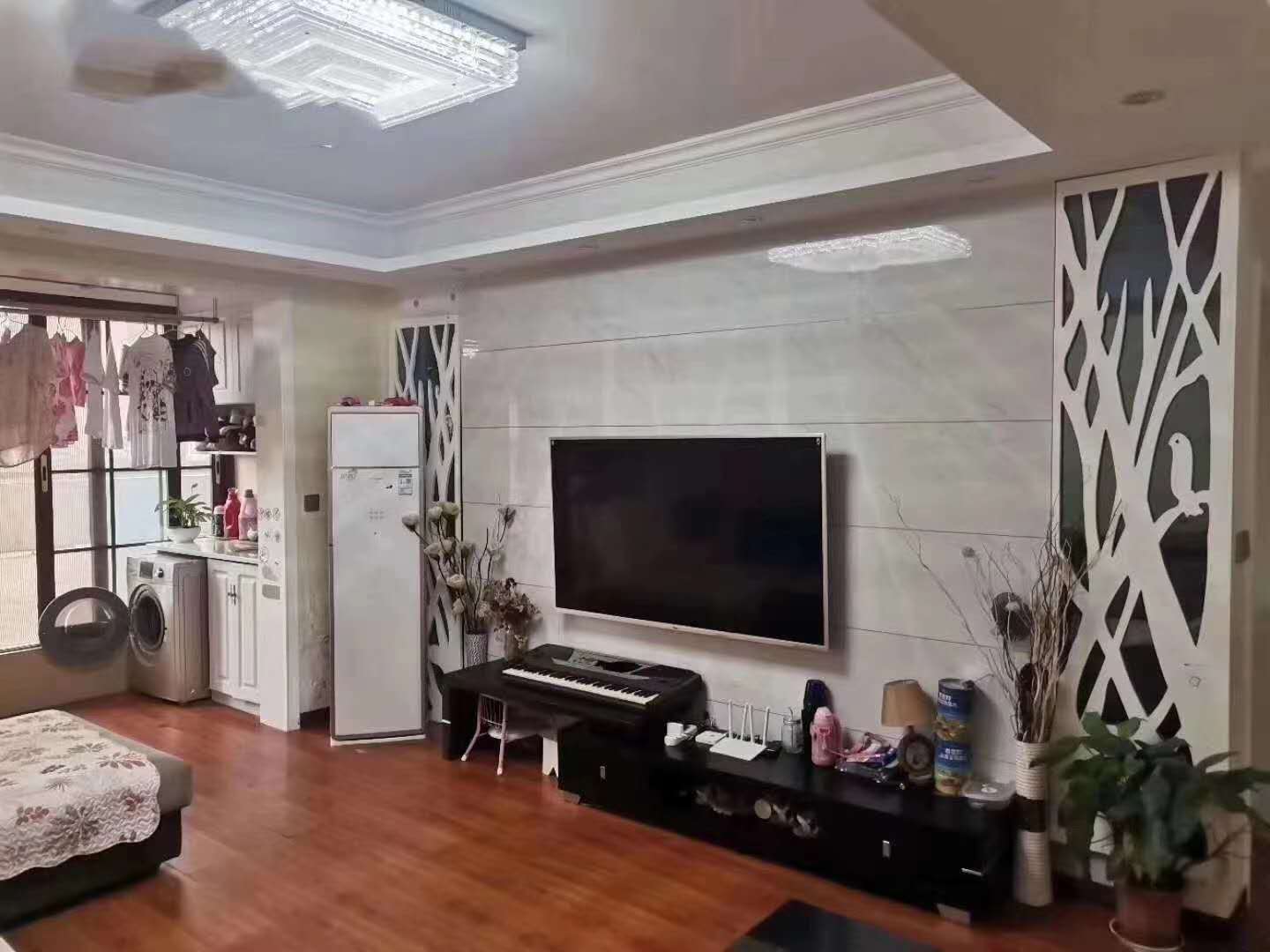 新城一号 大三房  精装毛坯价6800元/㎡  满二