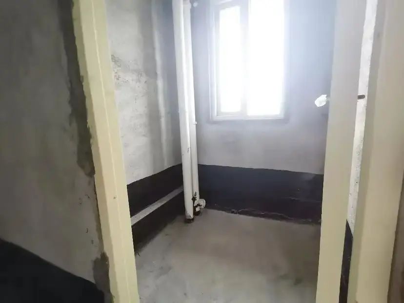 新城名都，，带车位，毛坯大四房，东边户，好楼层，证满二南北通透