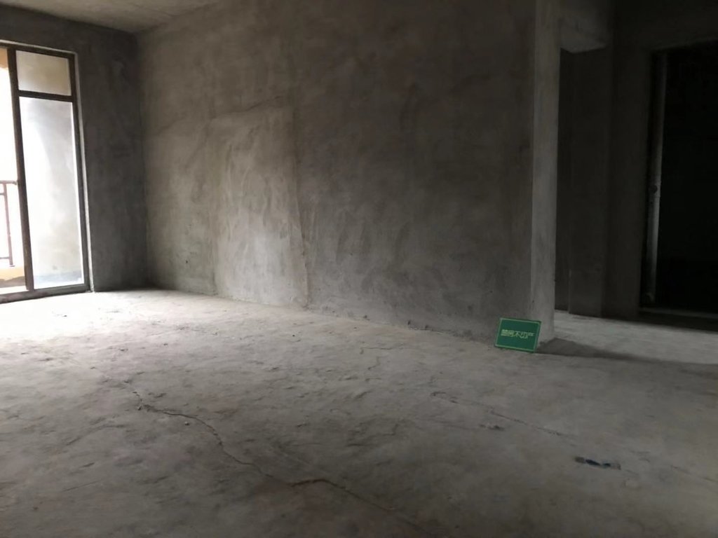 城西绿地华庭香格里拉电梯洋房南北通透优秀楼层诚意出售