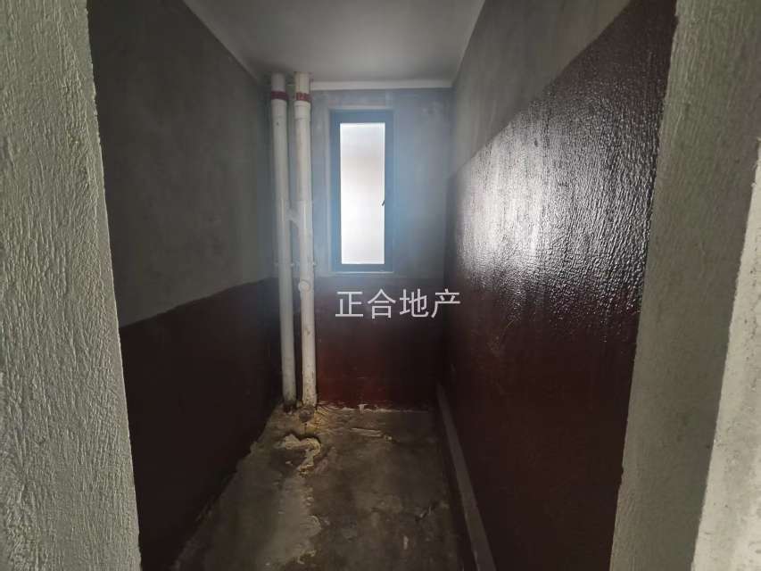 捡漏。城南，森林国际翡冷翠，毛坯三房，单价5500，满二，13楼好楼层