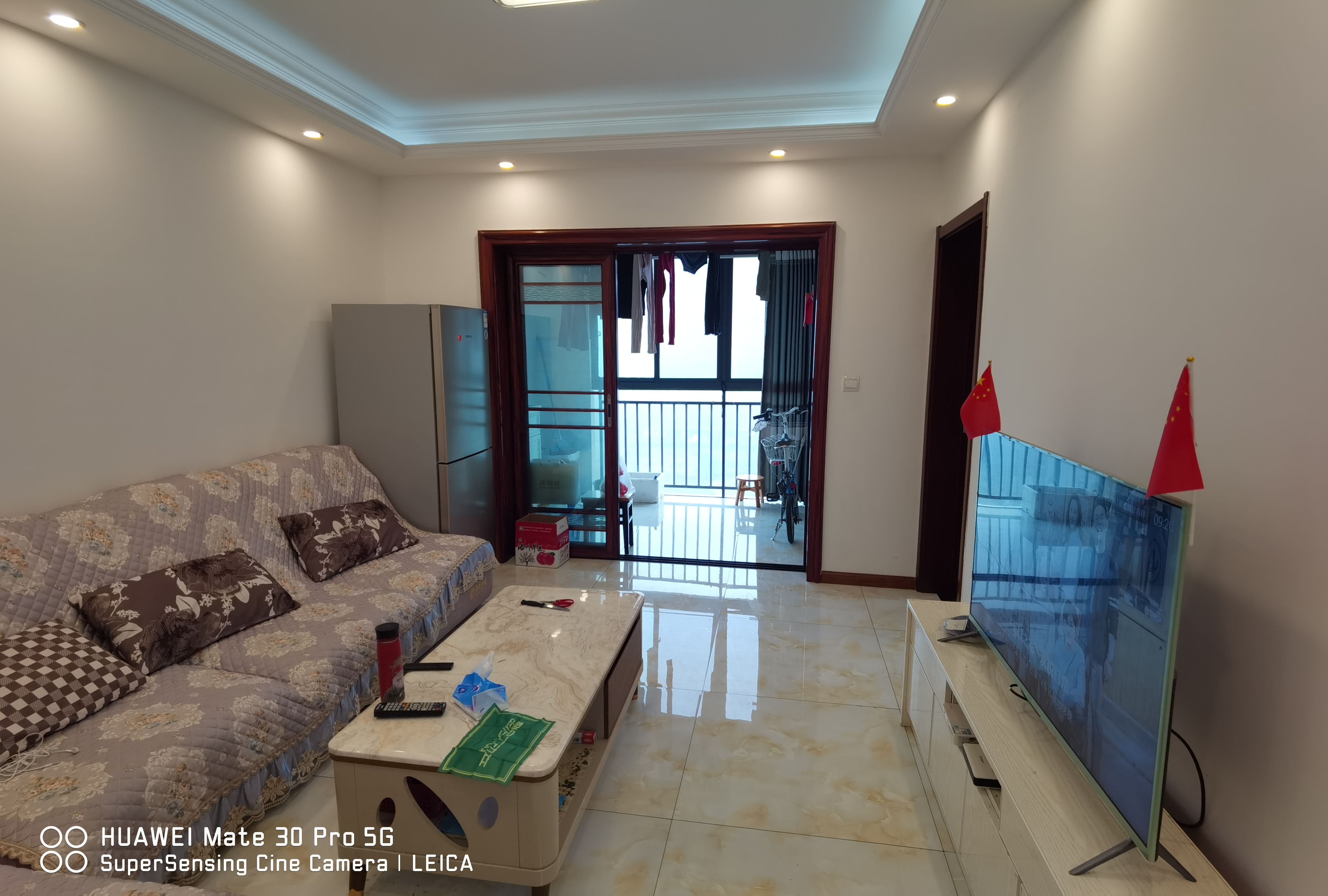 满庭春 精装小三房 中高楼层 视野 采光 没得说  诚心出售 装修的材质都是很好的