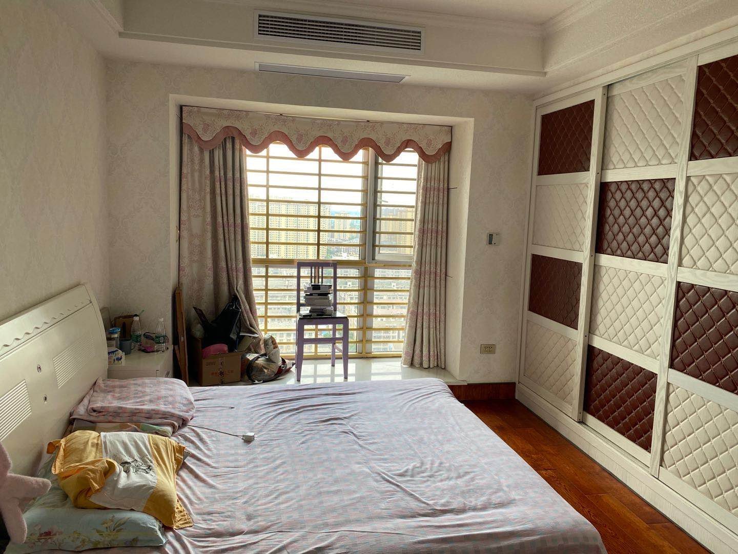 复星城精装三房，电梯好楼层，业主诚意出售