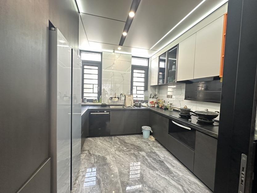 房东亏本出，祥生毫华别墅，全屋地暖，品牌装修，证满二